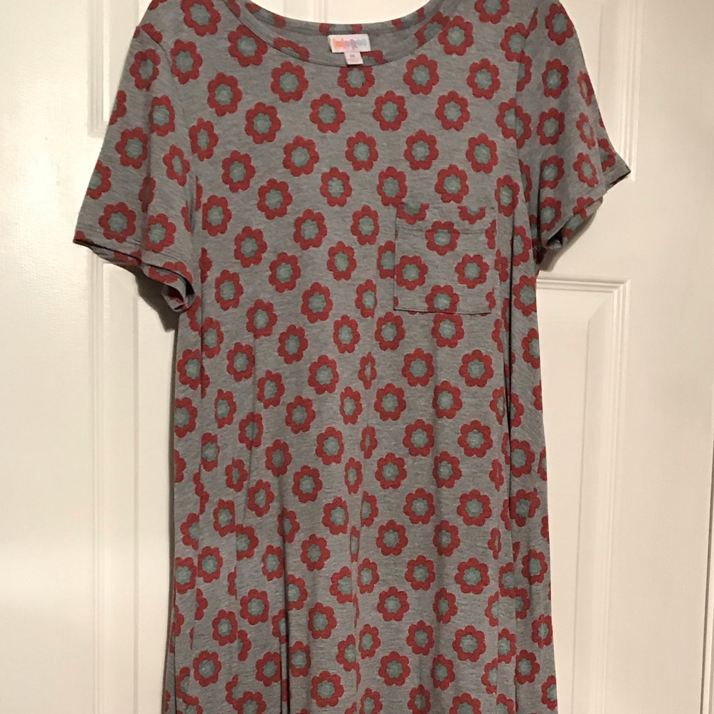 Lularoe Carly Medium